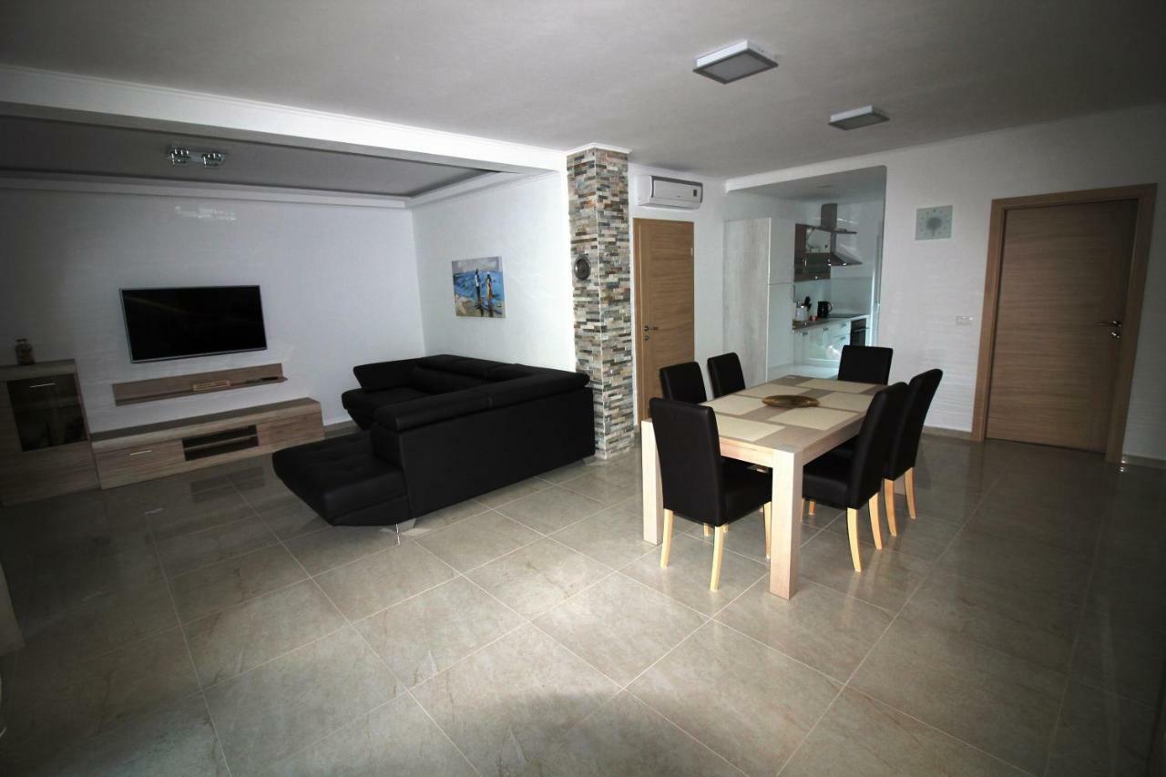 Apartment อูมัค ภายนอก รูปภาพ
